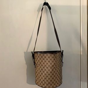 😶‍🌫️Authentic gucci bucket vintage bag